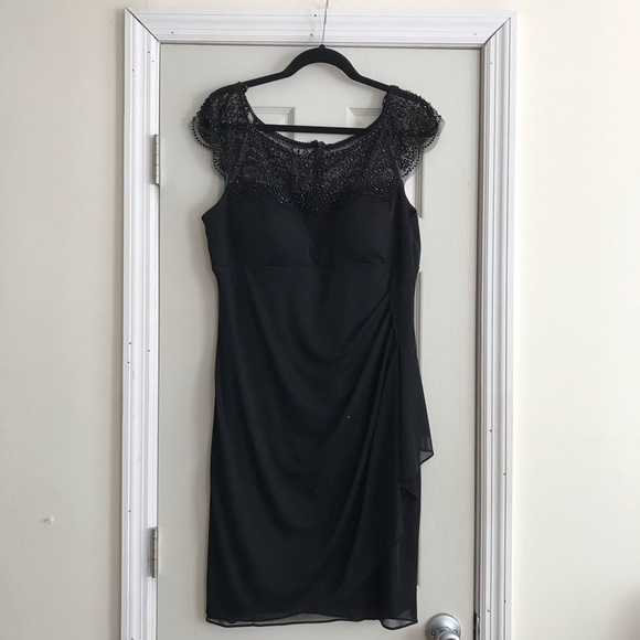 BLACK DRESS - Picture 2 of 6